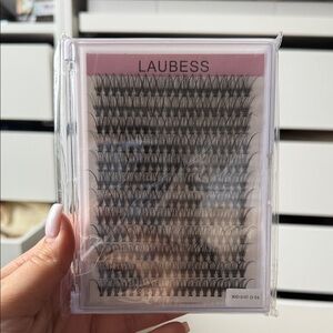 Laubess Individual Cluster Lash Extensions – Black